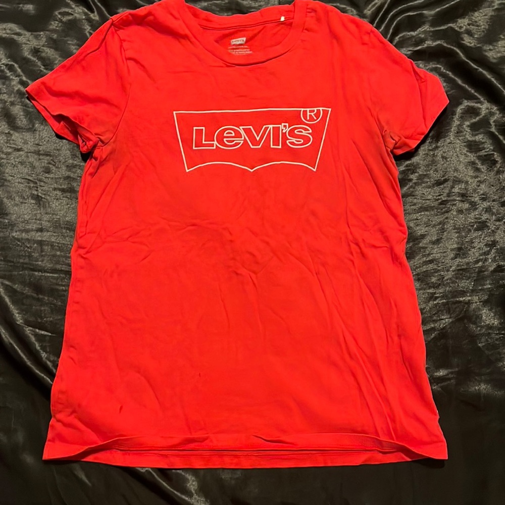 Women’s tee